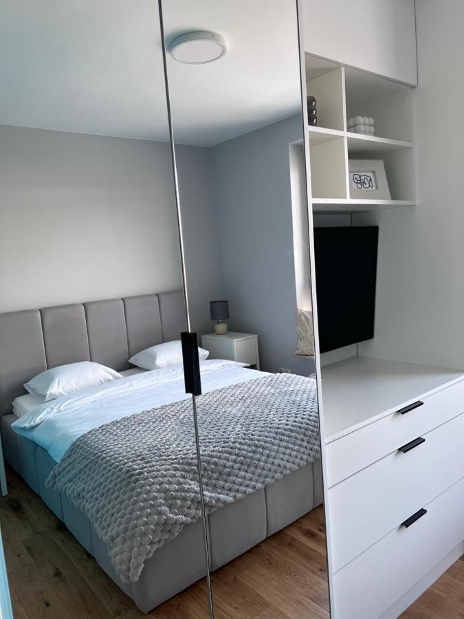 Ferienwohnung Apartament Jeleniowska Podziemny Parking Taras Kielce Exterior foto